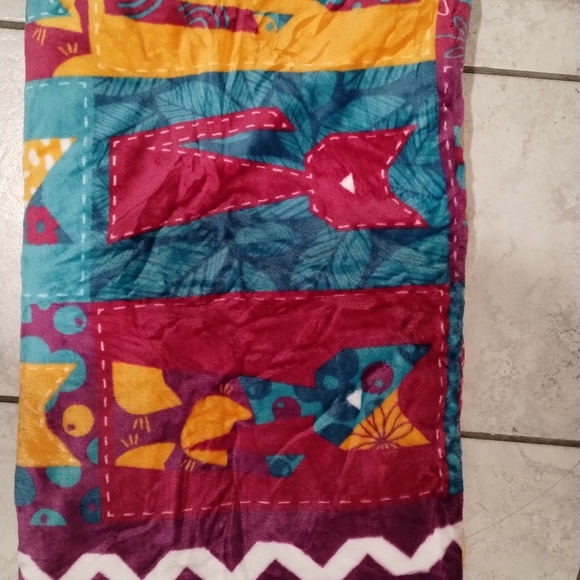 Official catlady box items - Picture 3 of 12